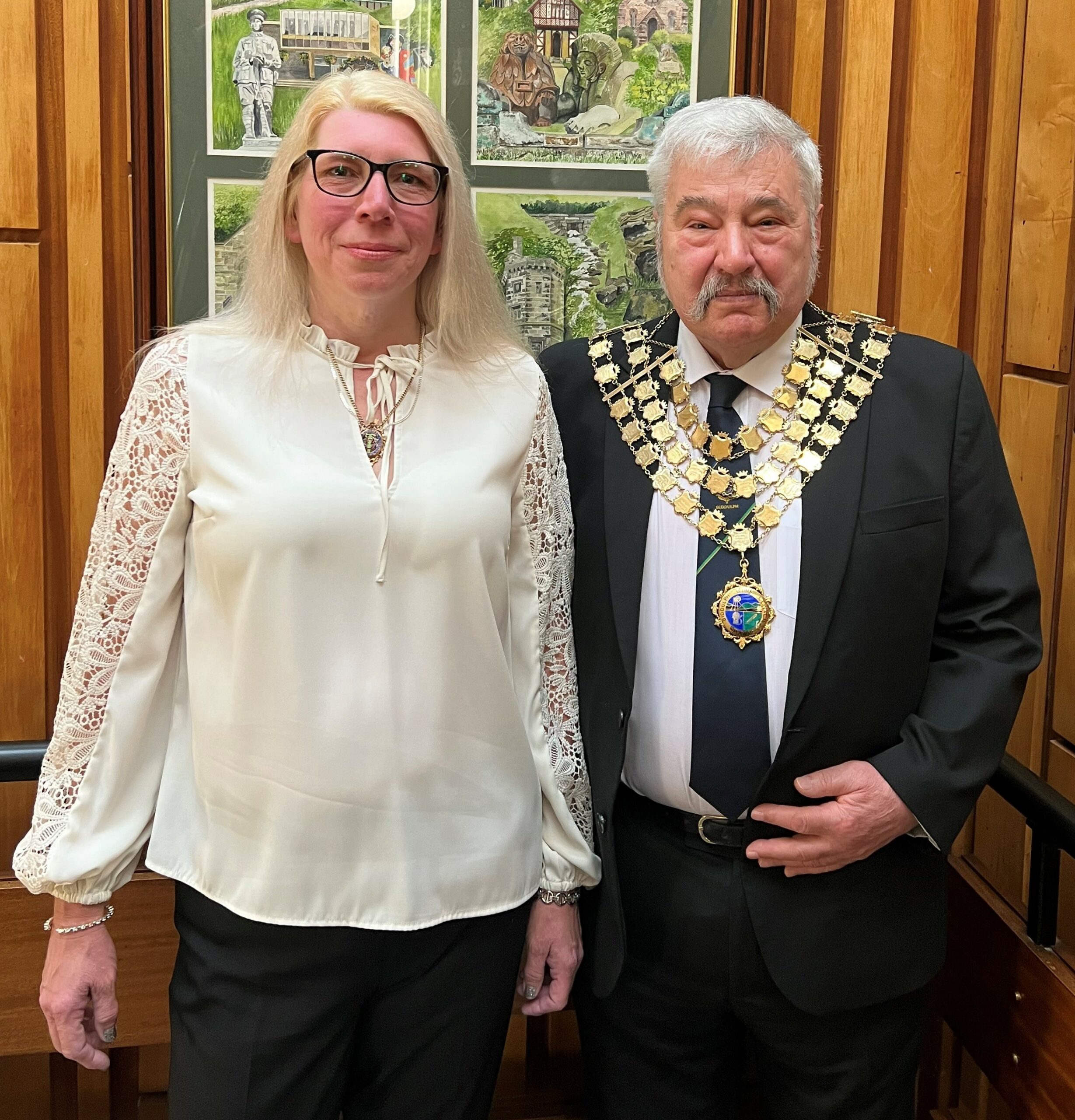 Photo of Councillor Ken Harper and Mrs Sheryl Bayley